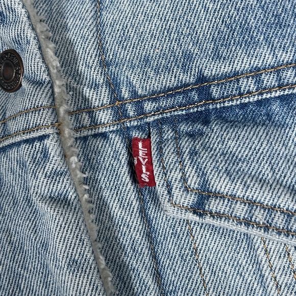 Signature by Levi Strauss Light Blue Denim Jacket with Cream Collar - Picture 6 of 14